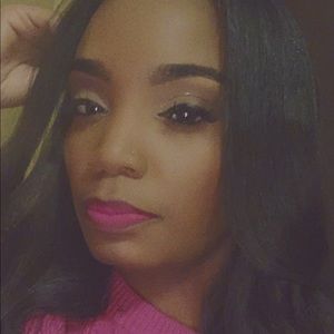 Meet your Posher, Taye